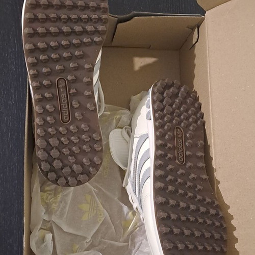 Adidas Originals LA Trainer sneakers size 43 1/3 off-white leather