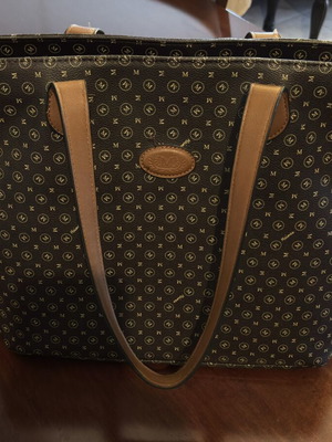 Shoulder bag large with zipper, like new, brown