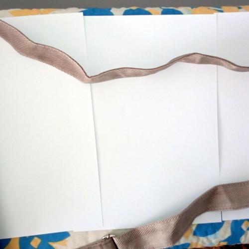Charm Bags women's shoulder bag beige like new