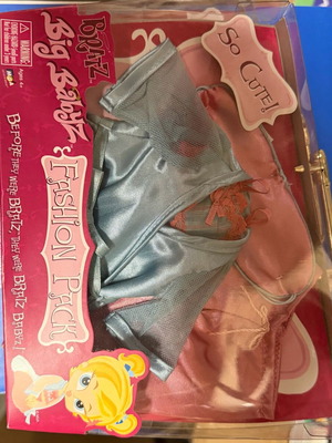 Bratz Big Babyz Fashion Pack like new, Wintertime Wonderland theme