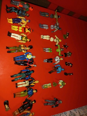 Gi Joe figures used, pack of 21 pieces with weapons