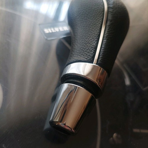 Gear shift knob used with Start/Stop switch, black