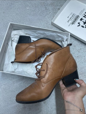 Leather ankle boots, brown, size 37