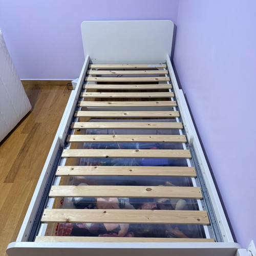 IKEA Slakt Extendable Bed with Asvang Foam Mattress like new