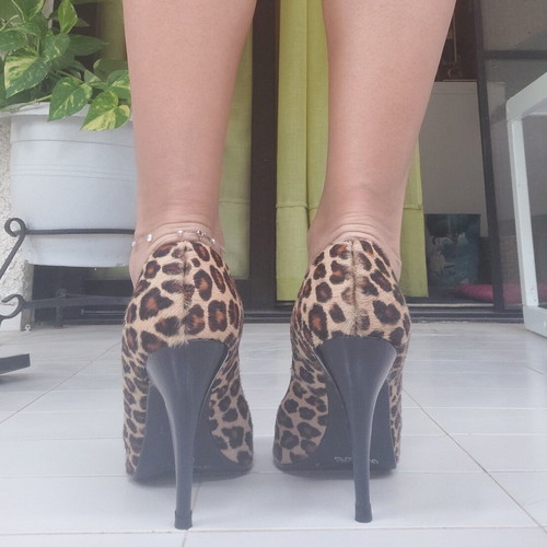 Rococo Leopard Peep Toe Pony-Hair Heels Size 38 Like New