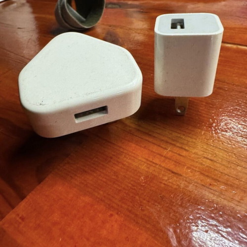 Mac Apple chargers like new, 2 together from England