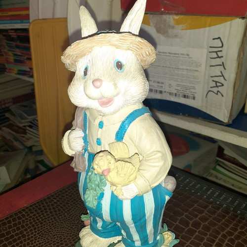 Rabbit figurine with shopping new, made of plastic