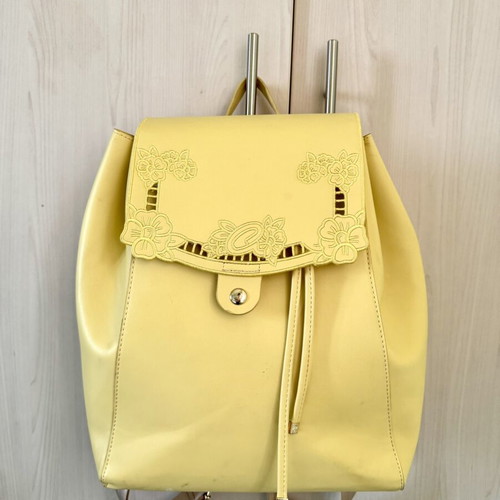 Axel Valentina backpack yellow with embroidered flap