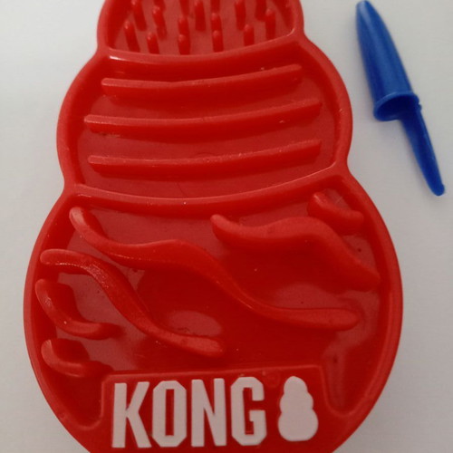 Kong Licks dog toy like new with suction base