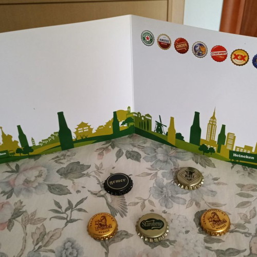 Σετ κάρτα και καπάκια Heineken Σλοβακίας καινούργιο
