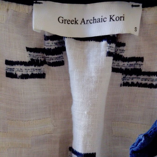 Greek Archaic Kori shirt small, like new, blue