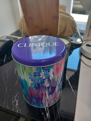 Clinique μεταλλικό συλλεκτικό κουτί αποθήκευσης καλλυντικών ή κοσμημάτων καινούργιο