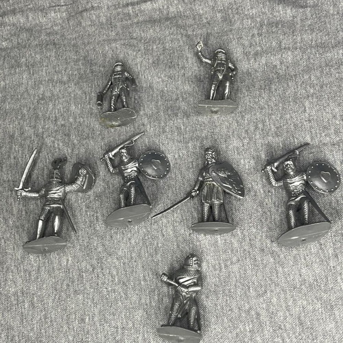 Vintage Solpa Knights figures like new