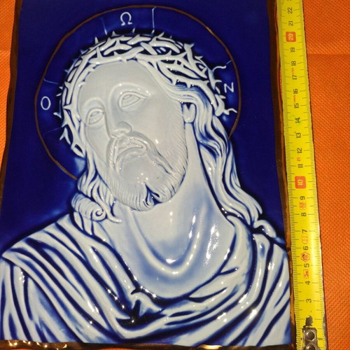 Relief image of Jesus Christ made of porcelain and gold, like new