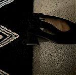  Γυναικεία παπούτσια μαύρου χρώματος topshpo με τετράγωνο τακούνι.