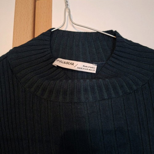 Pull and Bear medium long-sleeve shirt dark green new