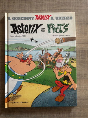 Asterix book like new