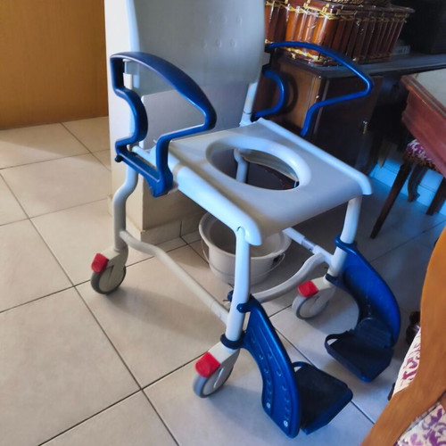 Rebotec Boston heavy-duty bath wheelchair