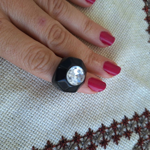 Black ring with large rhinestone like new, vintage, plastic, size 18