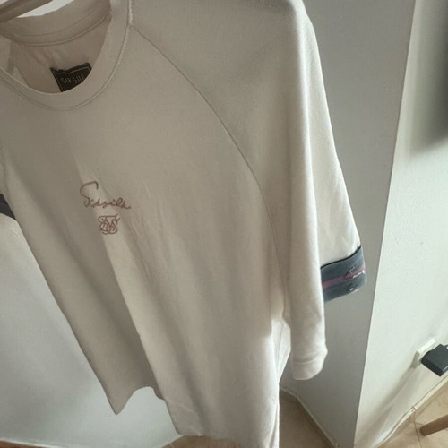 Sik Silk men's t-shirt small in excellent condition