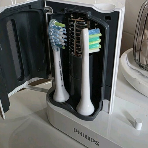 Philips charger and UV sanitizing lamp new