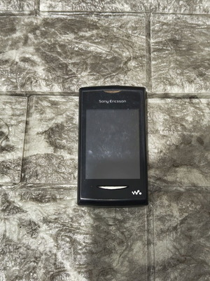 Sony Ericsson W150i Yendo κινητό τηλέφωνο, μαύρο