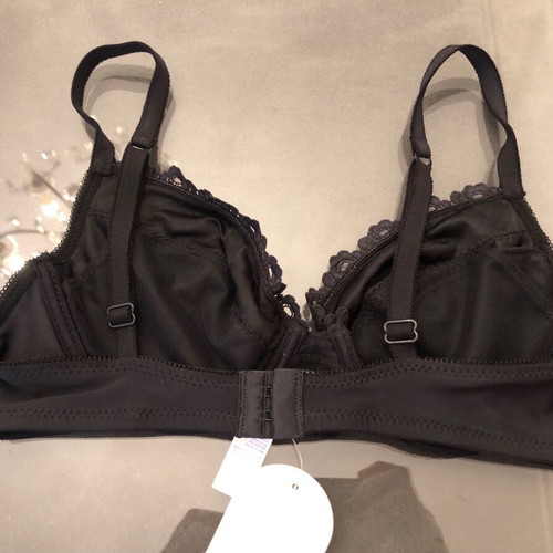 Black lingerie set 70C/S new with embossed design