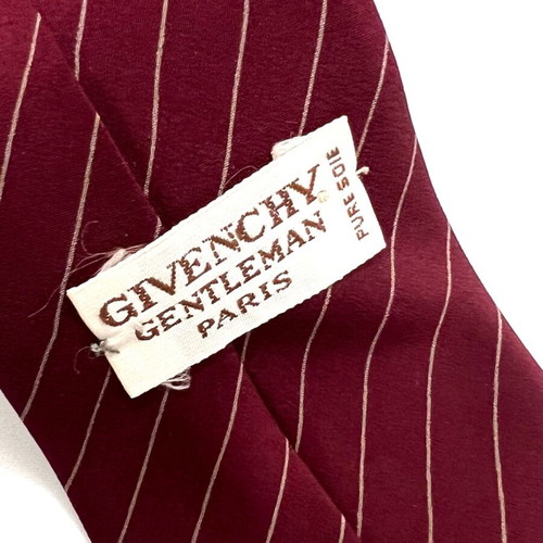 Givenchy burgundy vintage tie used, very good condition