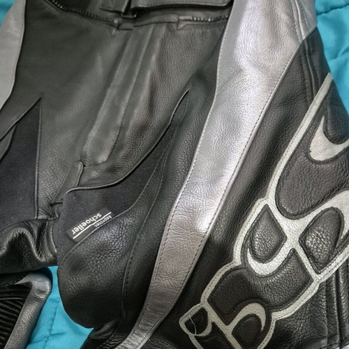 Roleff leather motorcycle suit with ixs pants like new