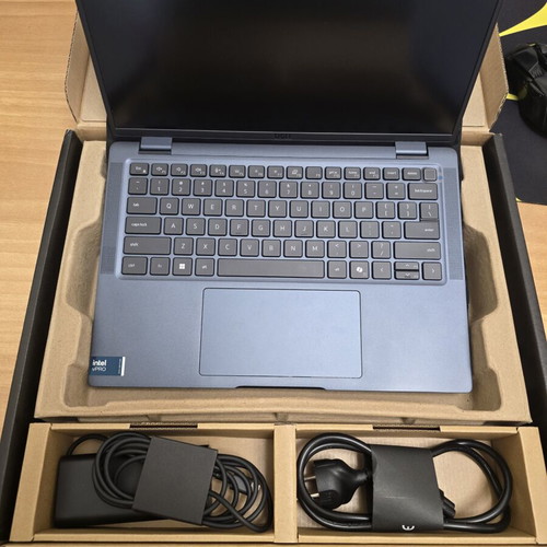 Dell Latitude 7450 14" IPS FHD+ Laptop like new, Intel Core i7, 32GB RAM, 512GB SSD
