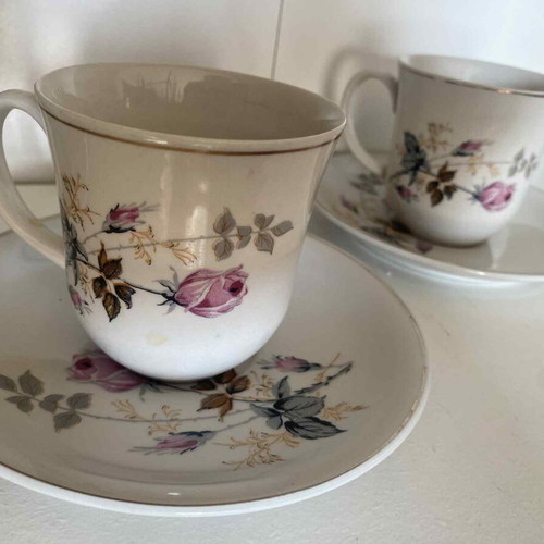 Candia Vintage porcelain coffee cup set of 3 like new with 5 saucers