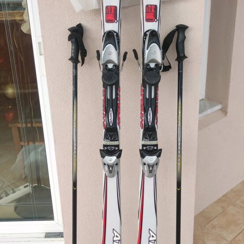 SKI BOOTS + POLE, Atomic Carv. C6 18 Skis. 170Cm. White & Red!!