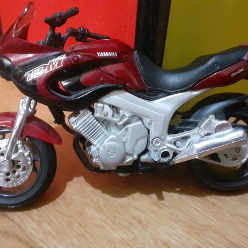 Yamaha collectible motorcycle new, piece from 2000