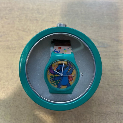 Stitch children's watch in metal box new