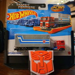 Hot Wheel Transformers case new