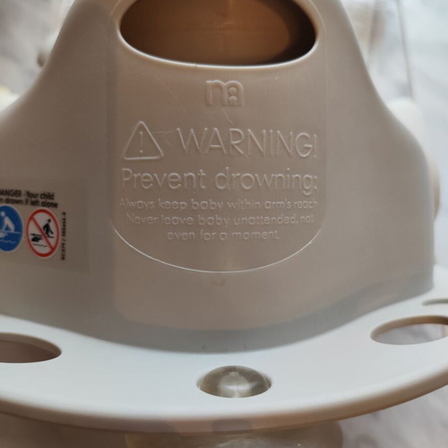 Baby bath seat like new with play mat Mothercare
