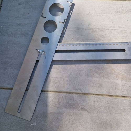 Angle and hole measuring tool for tiles new