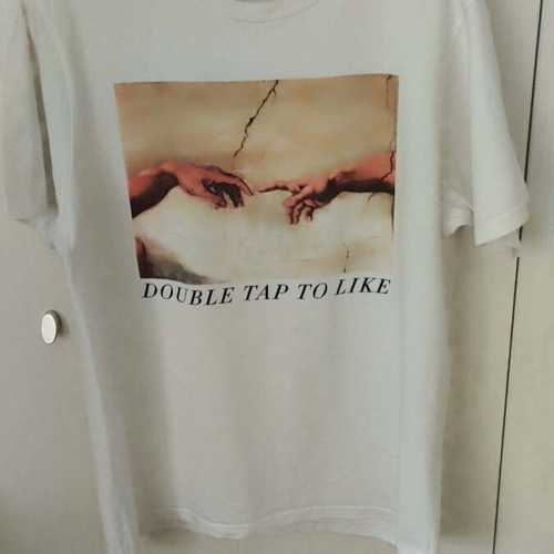 Pull & Bear T-shirt Large with Double Tap to Like print, like new