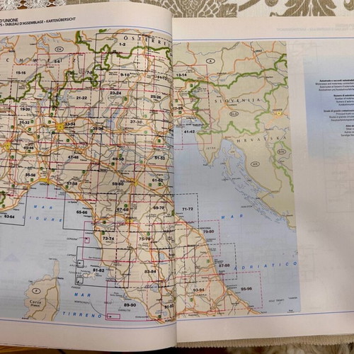AA Road Atlas Italy 2006 like new, Italy road map