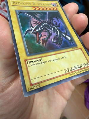 Yu-Gi-Oh Red Eyes Black Dragon SDJ-001 χρυσή κάρτα σαν καινούργιο