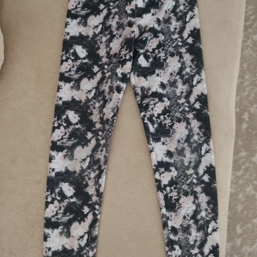 Nek Kids Wear leggings like new for 8 years old