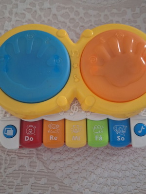 Fisher Price drums and keyboard used, without batteries