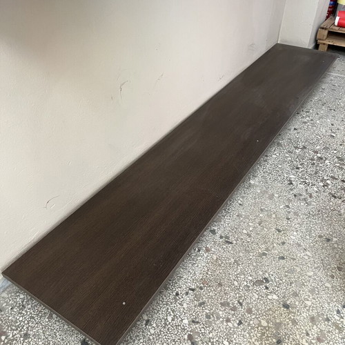 7 wooden professional shelves with brackets