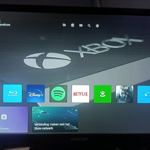 Xbox One 500GB μεταχειρισμένο με 2 χειριστήρια και 4 παιχνίδια