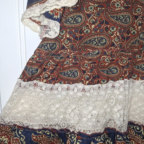 Lachouri dress with lace trim and buttons, like new, size L
