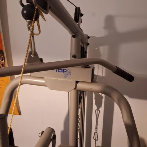Fitness multi-gym like new with 2 discs 10kg and 2 discs 5kg