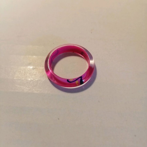 Fuchsia plexiglass ring new