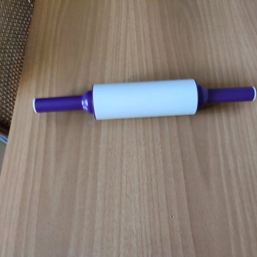 Nonstick rotating rolling pin for pastry like new