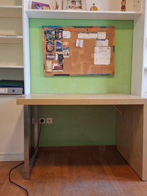 Σετ IKEA γραφείο και μεγάλη βιβλιοθήκη μεταχειρισμένα, ανοιχτόχρωμο ξύλο σημύδας