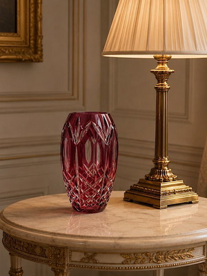 Crystal red vase like new